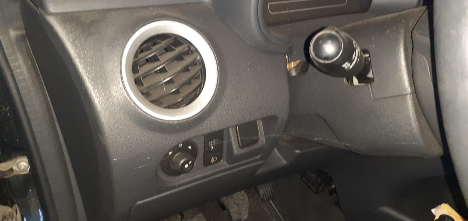 Citroën C2 1.4HDI · Ano 2005 — imagem 9