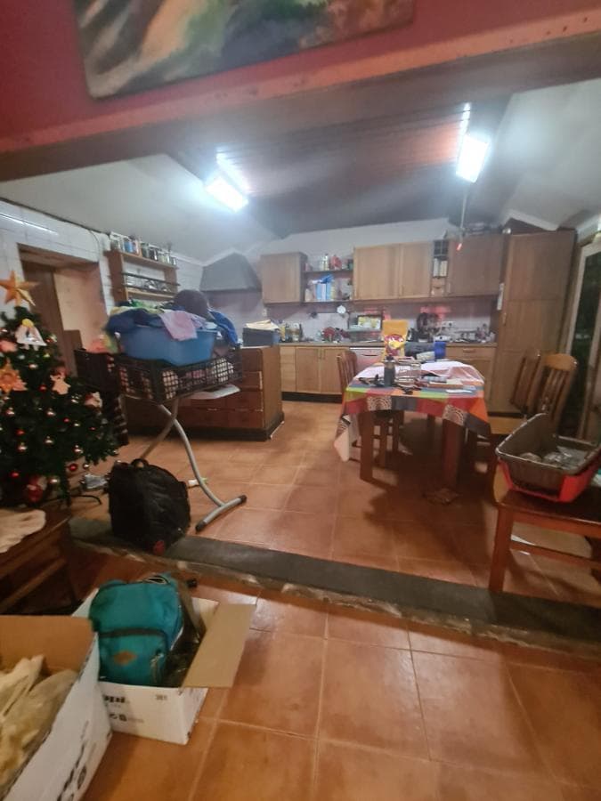 1/2 de Moradia + Terreno · Ponta Delgada, Arquipélago dos Açores — imagen 2