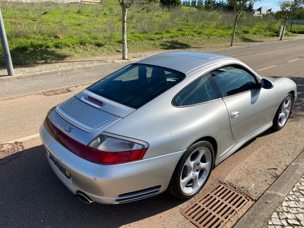 Porsche 996 (911 Carrera 4S) · Ano 2004 — imagem 3