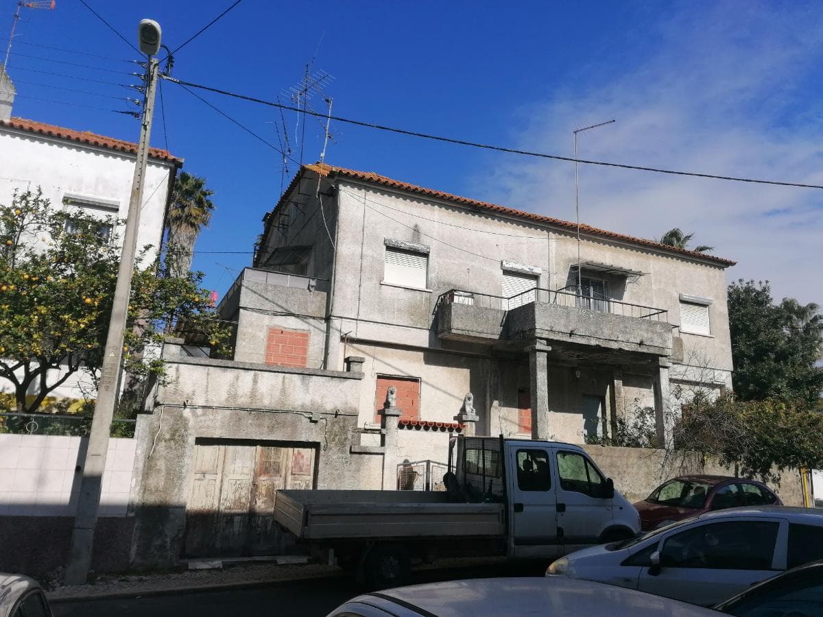 Prédio · Loures — image 3