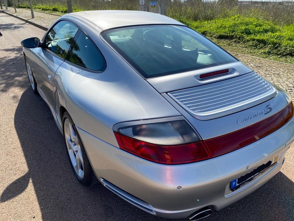 Porsche 996 (911 Carrera 4S) · Ano 2004 — imagem 4