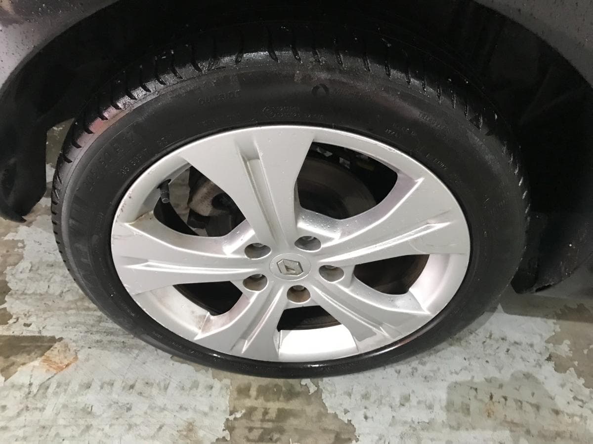 Renault Mégane 1.5DCI · Ano 2011 — imagem 13