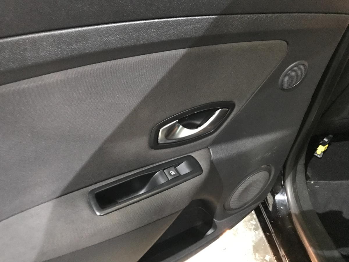 Renault Mégane 1.5DCI · Ano 2011 — imagem 31