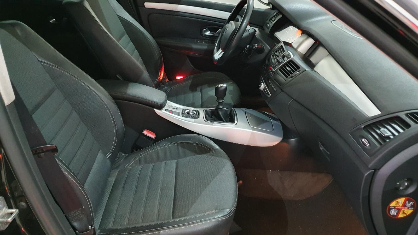Renault Laguna 2.0DCI · Ano 2008 — imagem 29