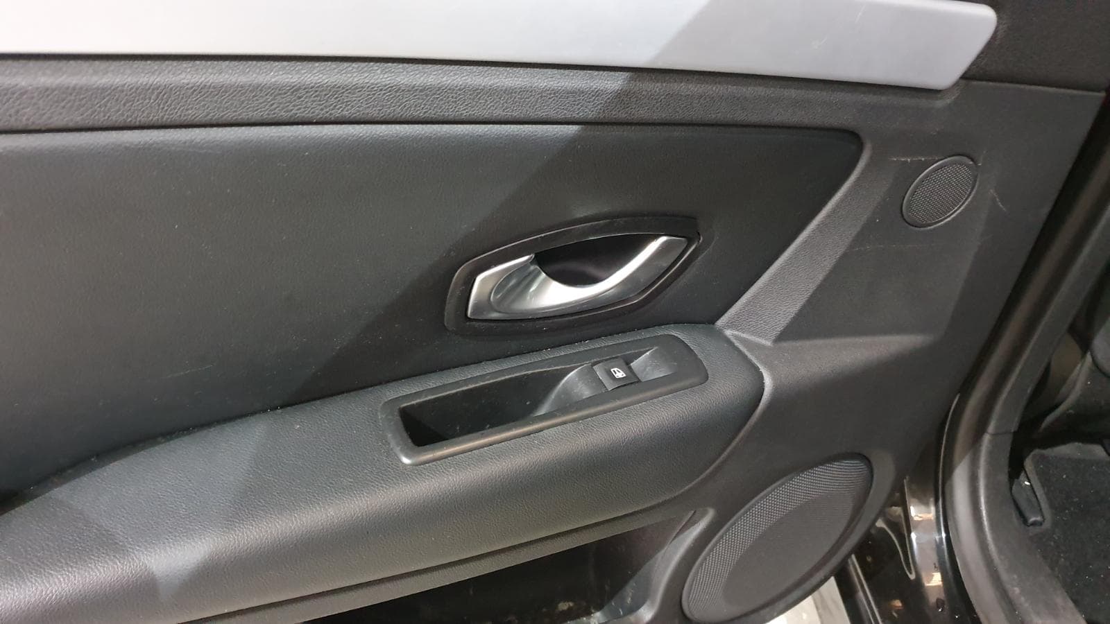 Renault Laguna 2.0DCI · Ano 2008 — imagem 33