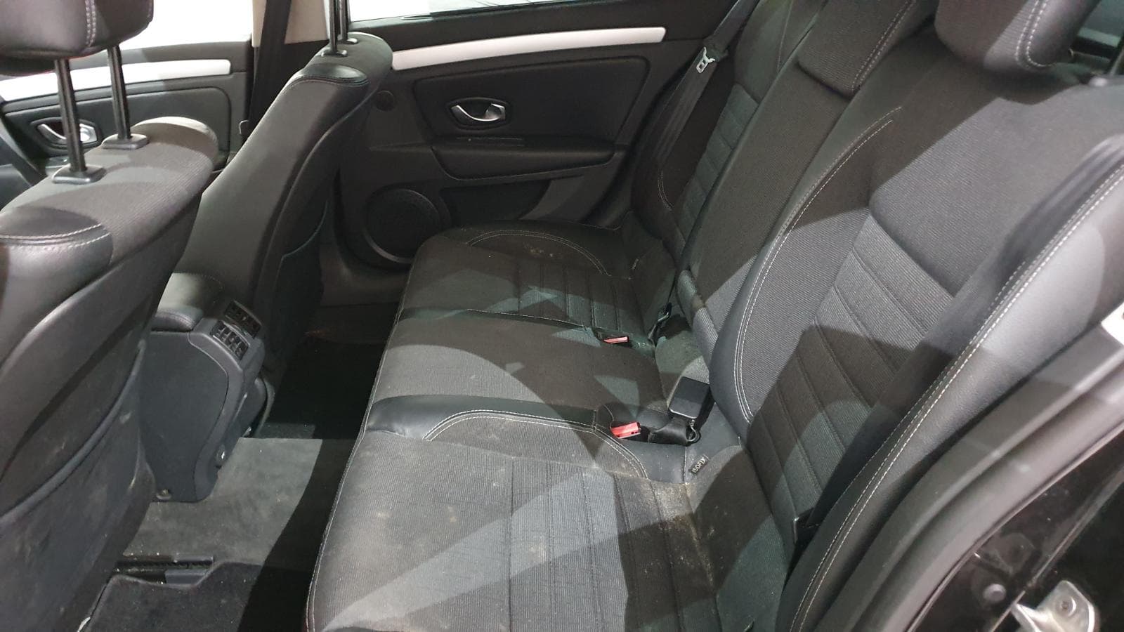 Renault Laguna 2.0DCI · Ano 2008 — imagem 34