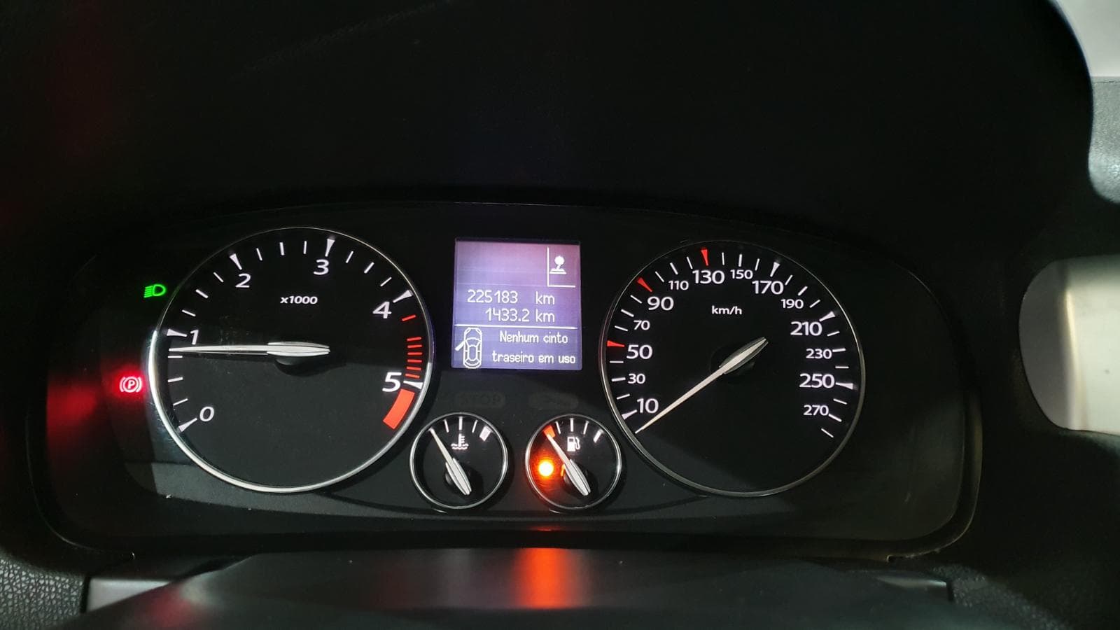 Renault Laguna 2.0DCI · Ano 2008 — imagem 40