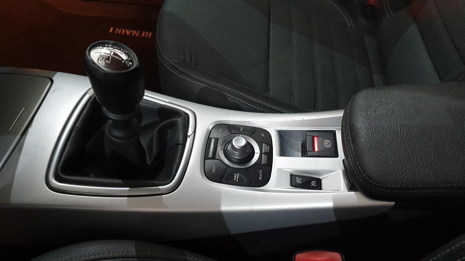 Renault Laguna 2.0DCI · Ano 2008 — imagem 41