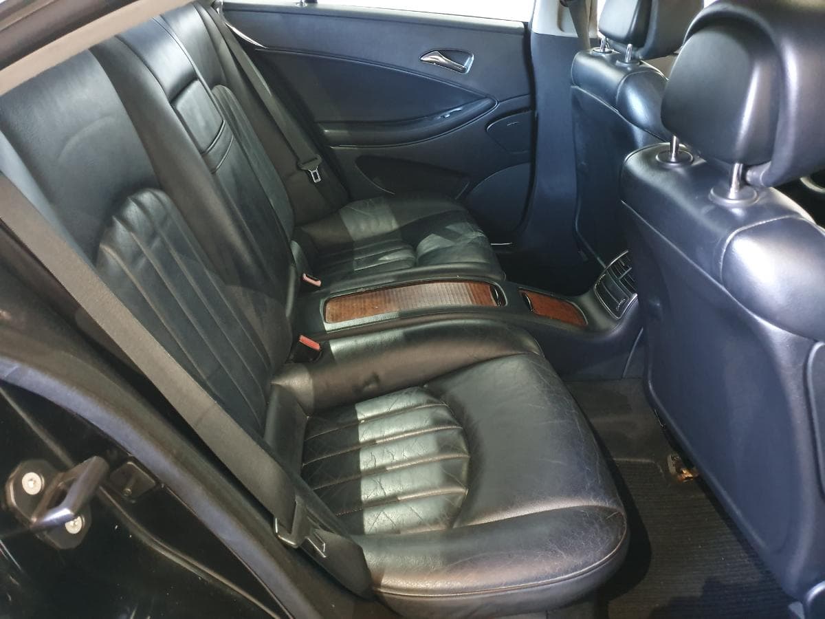 Mercedes-Benz CLS 320 3.0 CDI · Ano 2007 — image 15