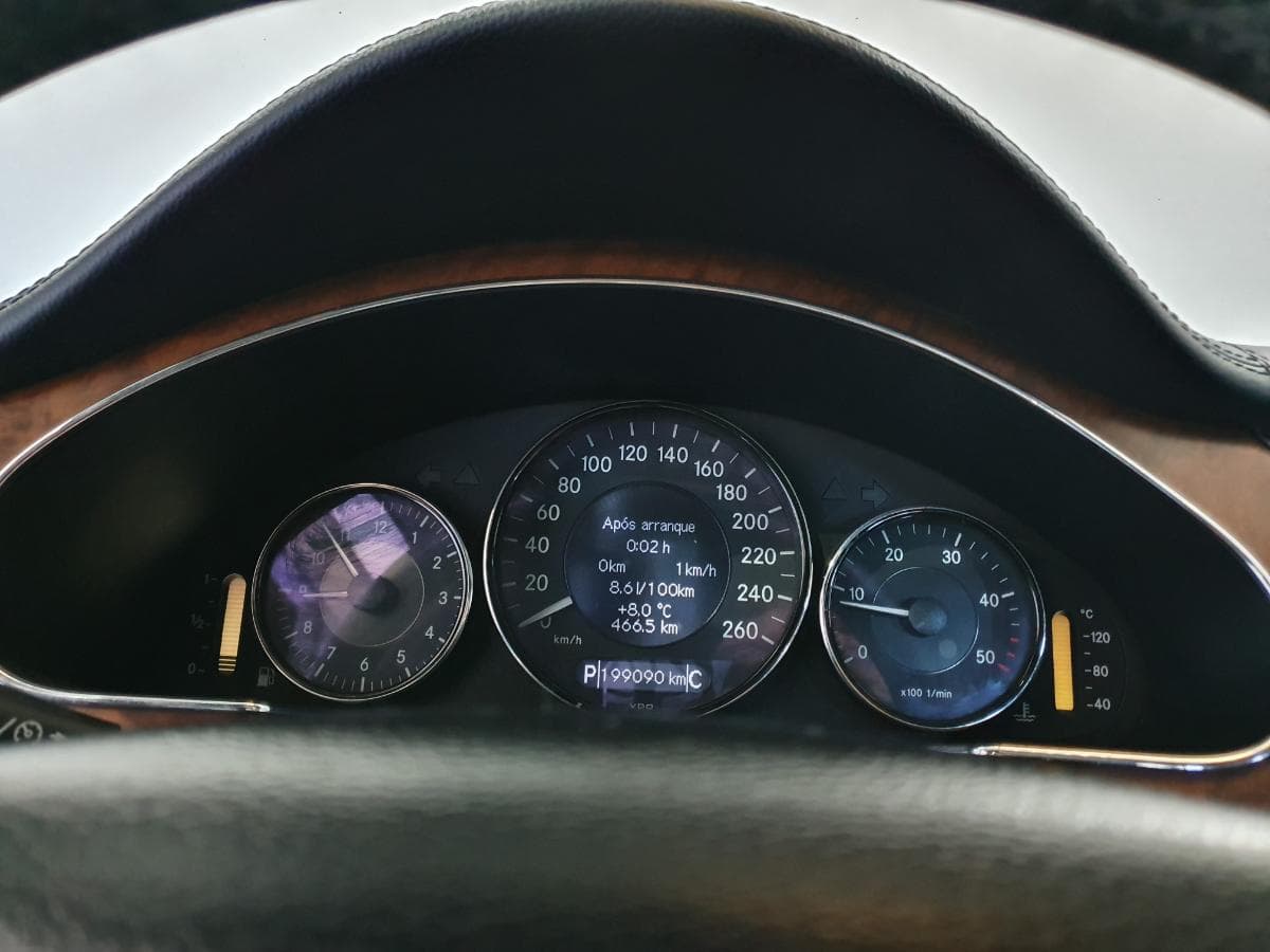 Mercedes-Benz CLS 320 3.0 CDI · Ano 2007 — image 26