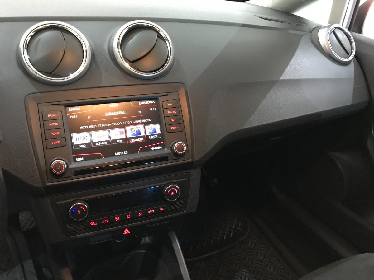 Seat Ibiza 1.4 TDI · Ano 2016 — imagen 38