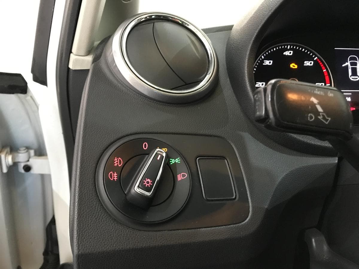 Seat Ibiza 1.4 TDI · Ano 2016 — imagen 45