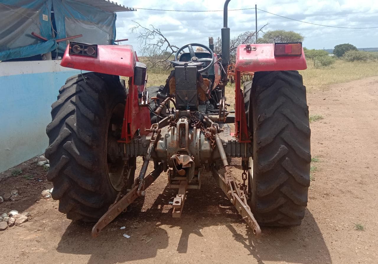Tractor Massey Ferguson · — imagen 3