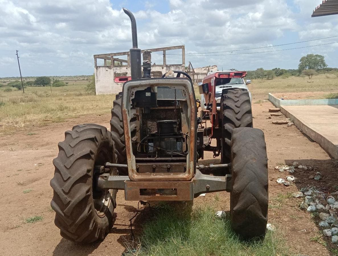 Tractor Massey Ferguson · — imagen 4