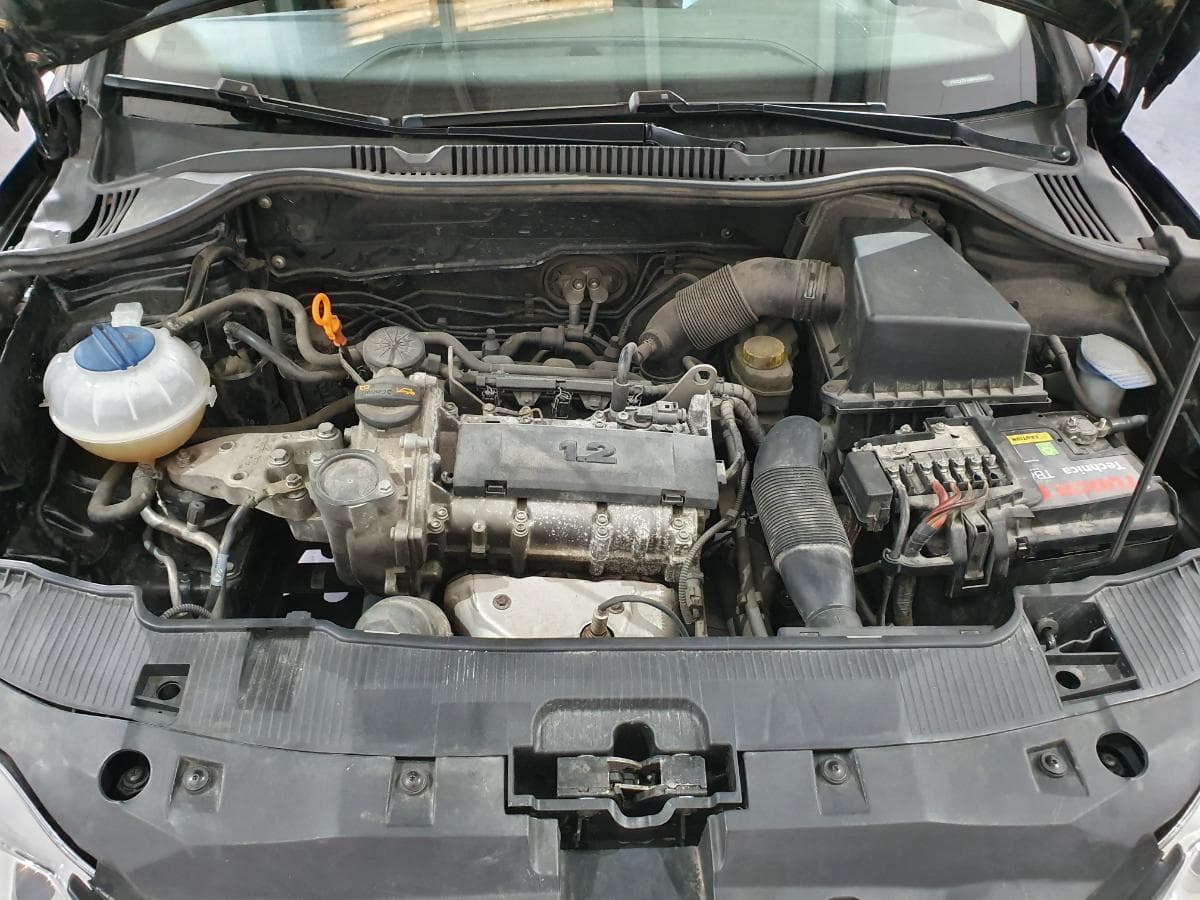 Seat Ibiza 1.2 · Ano 2010 — imagen 4