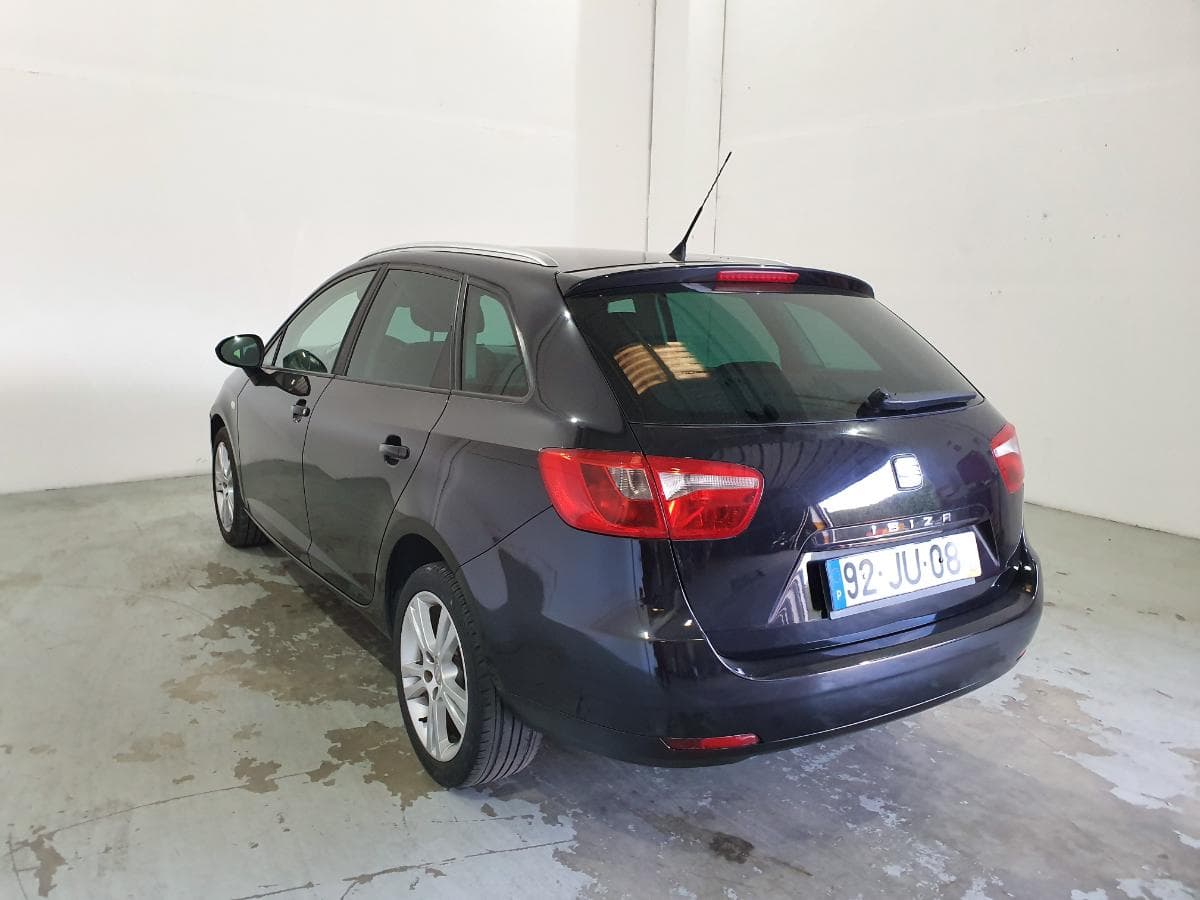Seat Ibiza 1.2 · Ano 2010 — imagen 6