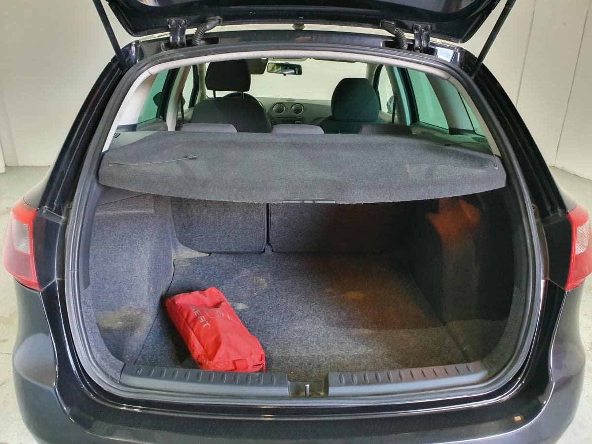 Seat Ibiza 1.2 · Ano 2010 — imagen 8