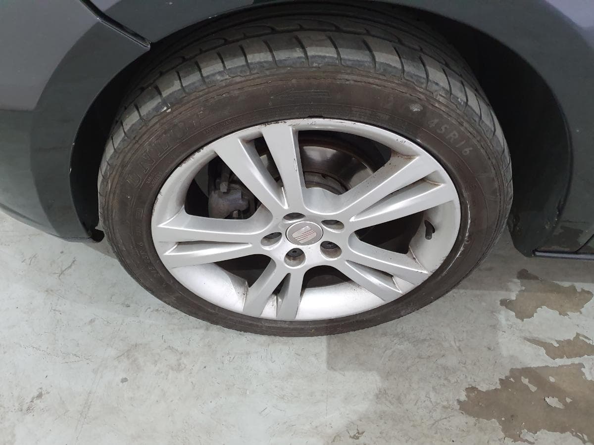 Seat Ibiza 1.2 · Ano 2010 — imagen 16