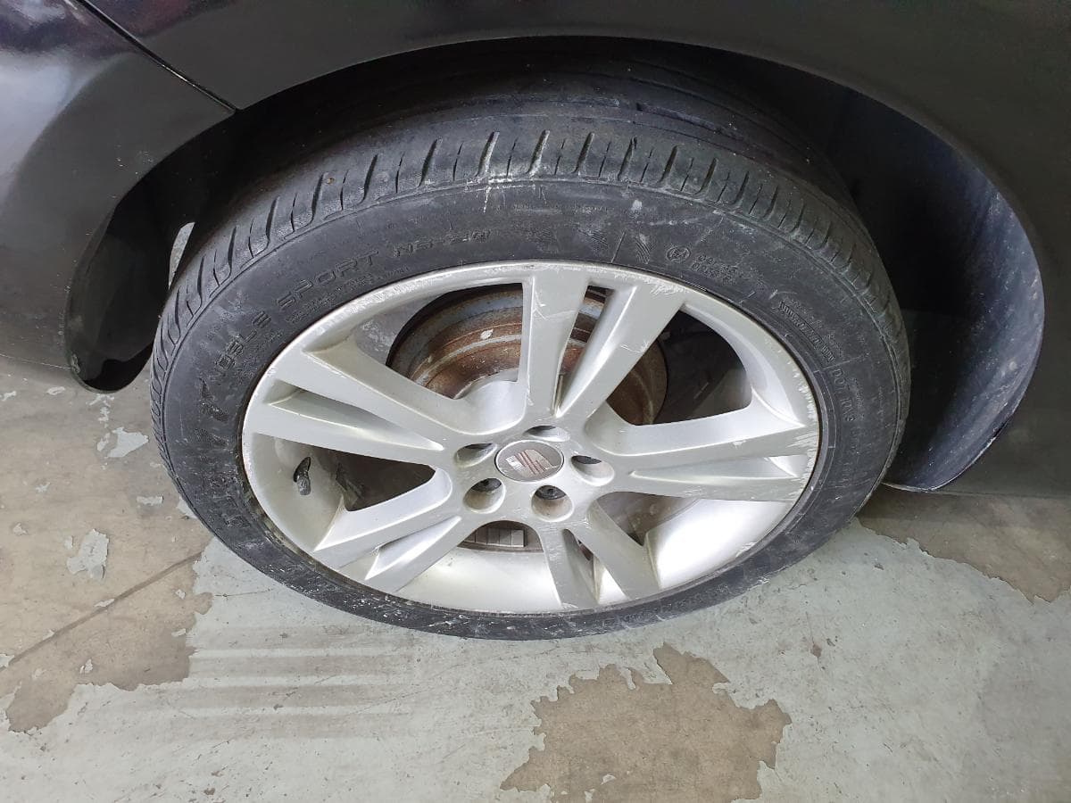 Seat Ibiza 1.2 · Ano 2010 — imagen 17