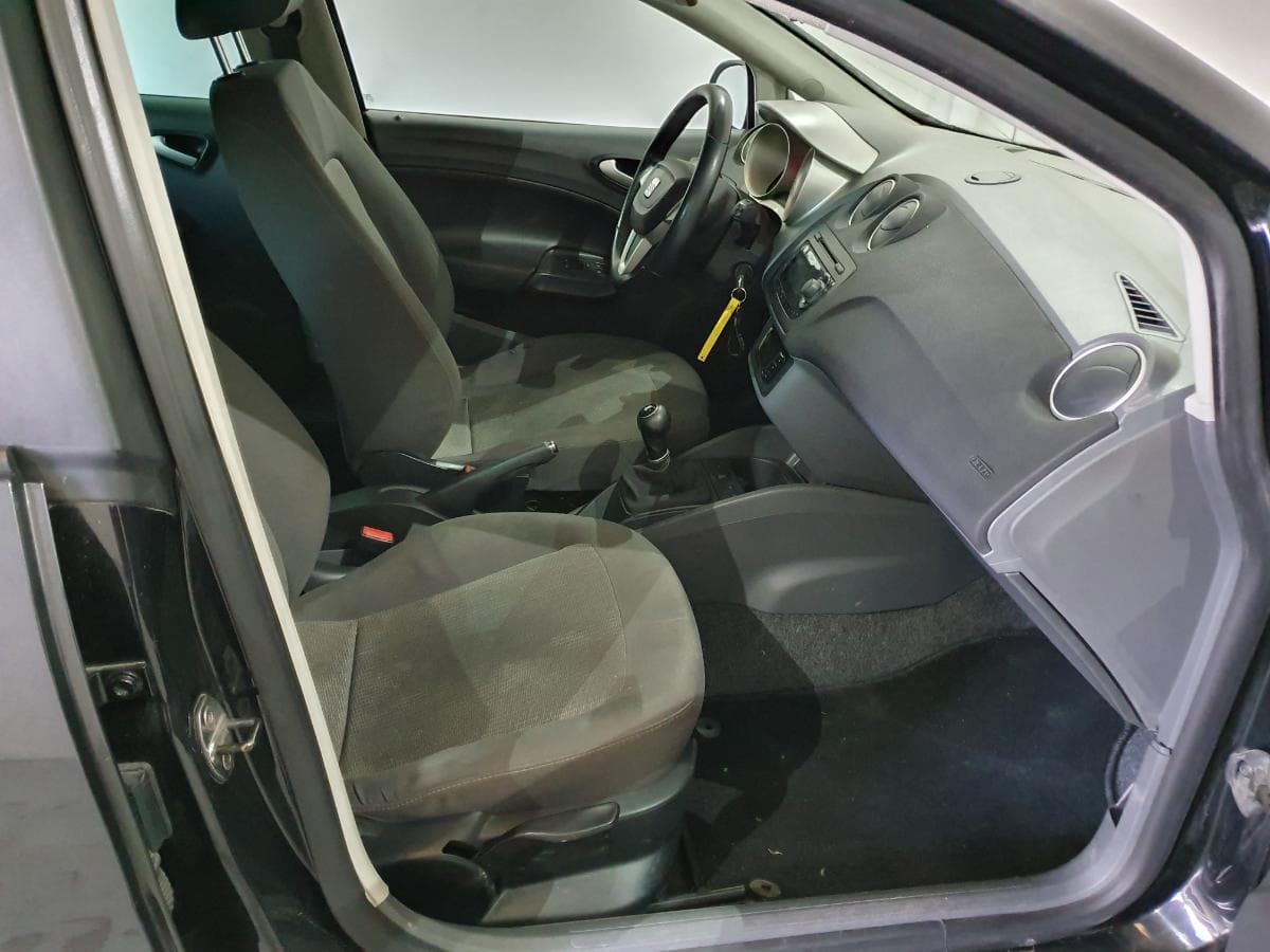 Seat Ibiza 1.2 · Ano 2010 — imagen 26