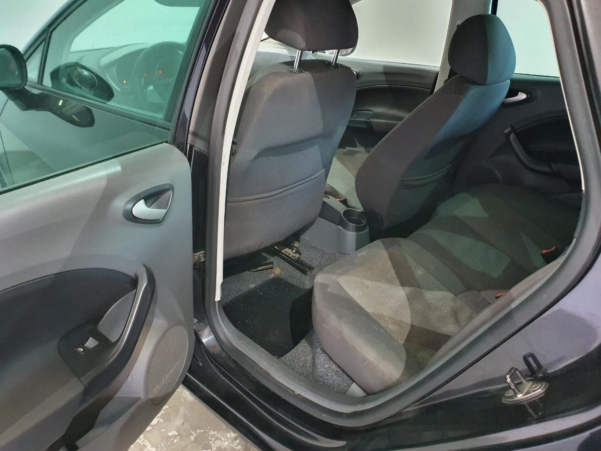 Seat Ibiza 1.2 · Ano 2010 — imagen 27