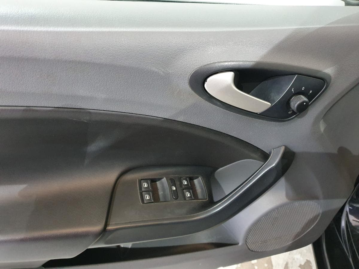 Seat Ibiza 1.2 · Ano 2010 — imagen 36