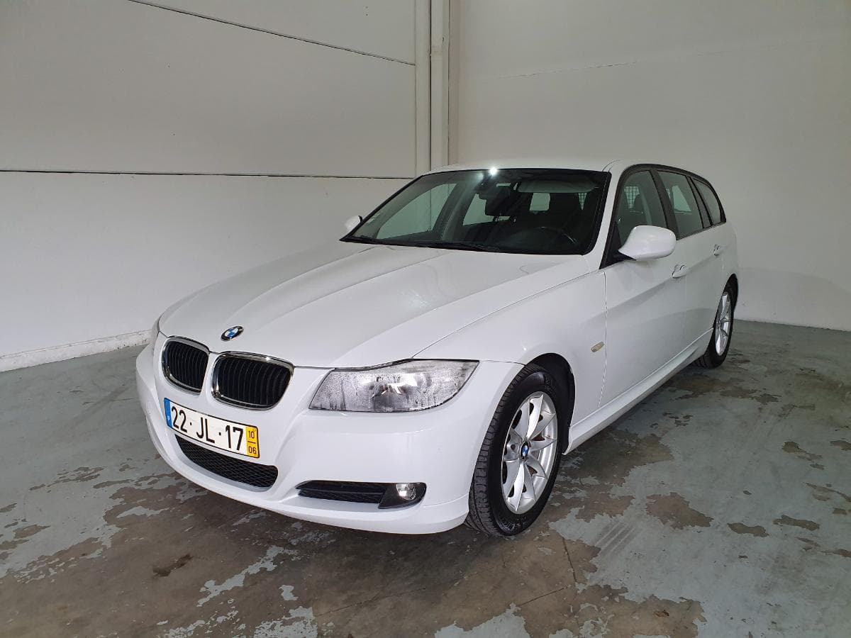 BMW 318 D Touring · Ano 2010 — imagen 3