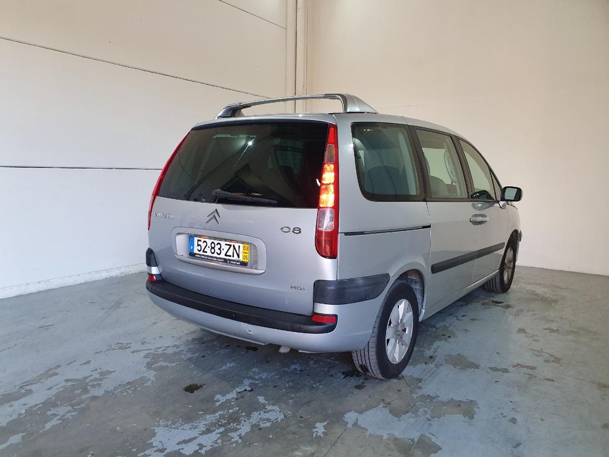Citroën C8 2.0 HDI · Ano 2003 — image 9