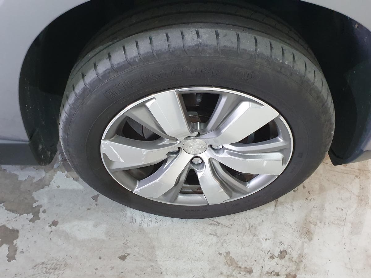 Peugeot 2008 1.4 HDI · ANO 2014 — imagen 12