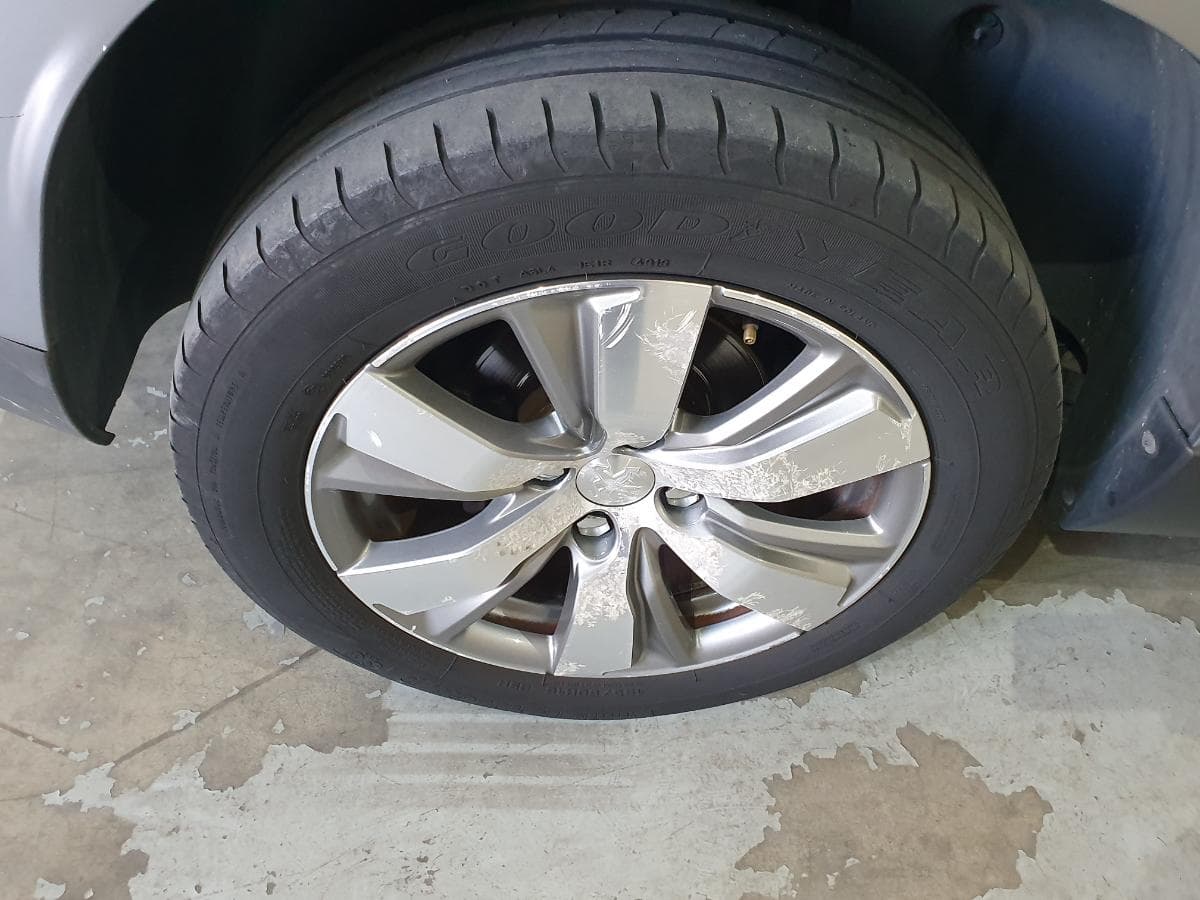 Peugeot 2008 1.4 HDI · ANO 2014 — imagen 13