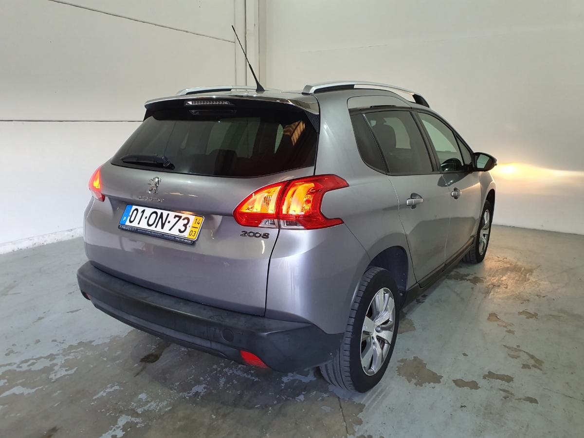 Peugeot 2008 1.4 HDI · ANO 2014 — imagen 17