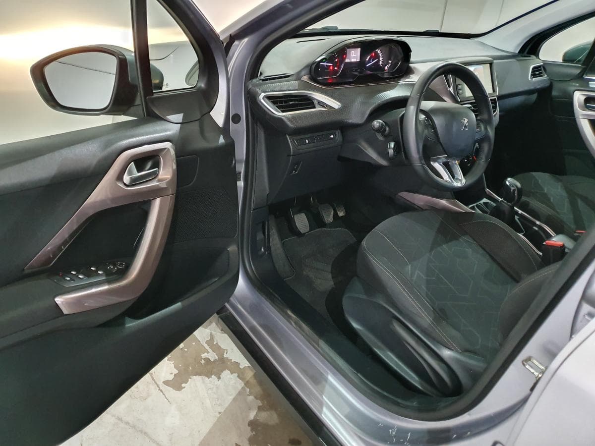 Peugeot 2008 1.4 HDI · ANO 2014 — imagen 21