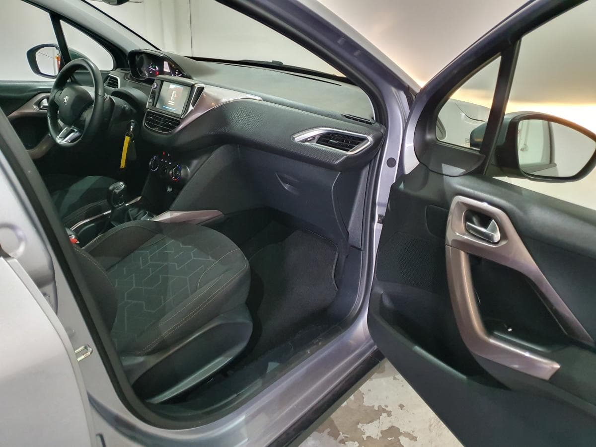 Peugeot 2008 1.4 HDI · ANO 2014 — imagen 26