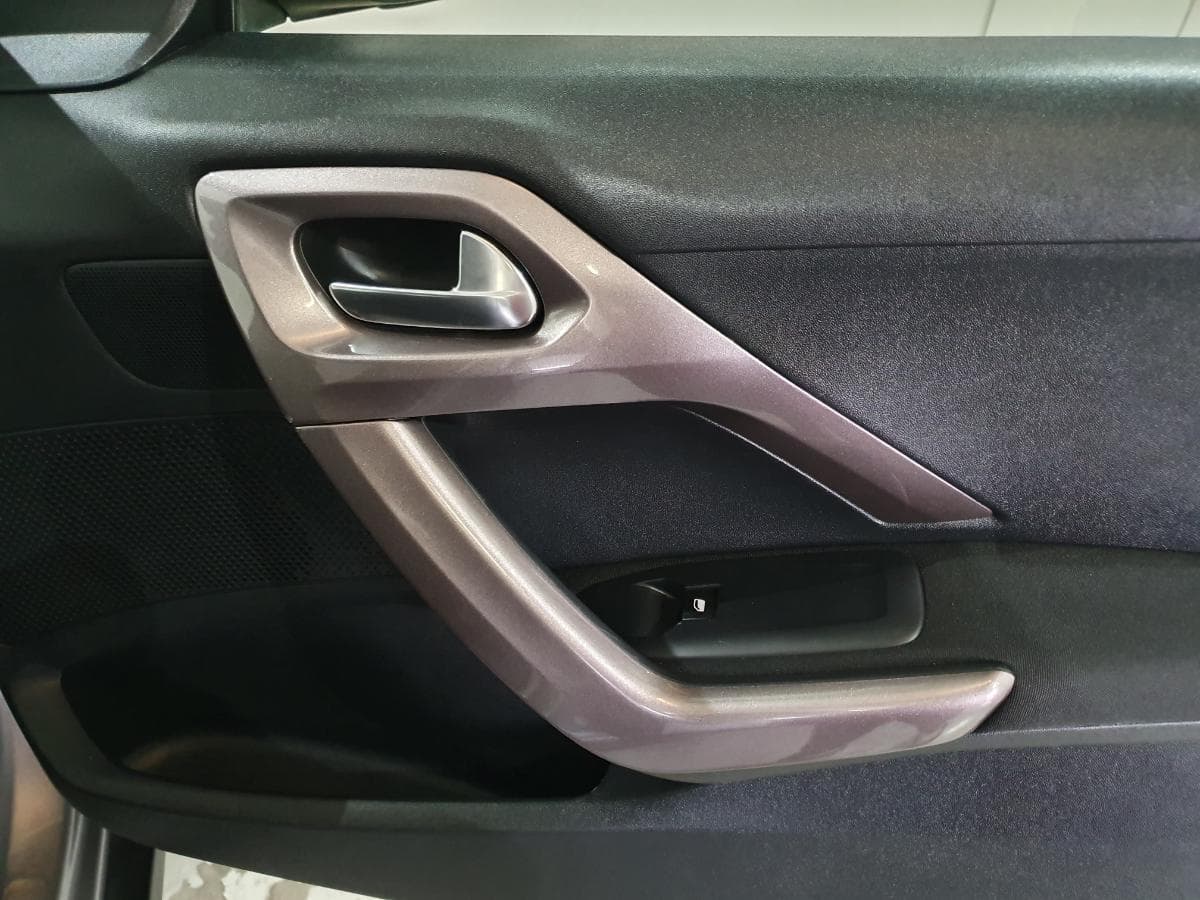 Peugeot 2008 1.4 HDI · ANO 2014 — imagen 30