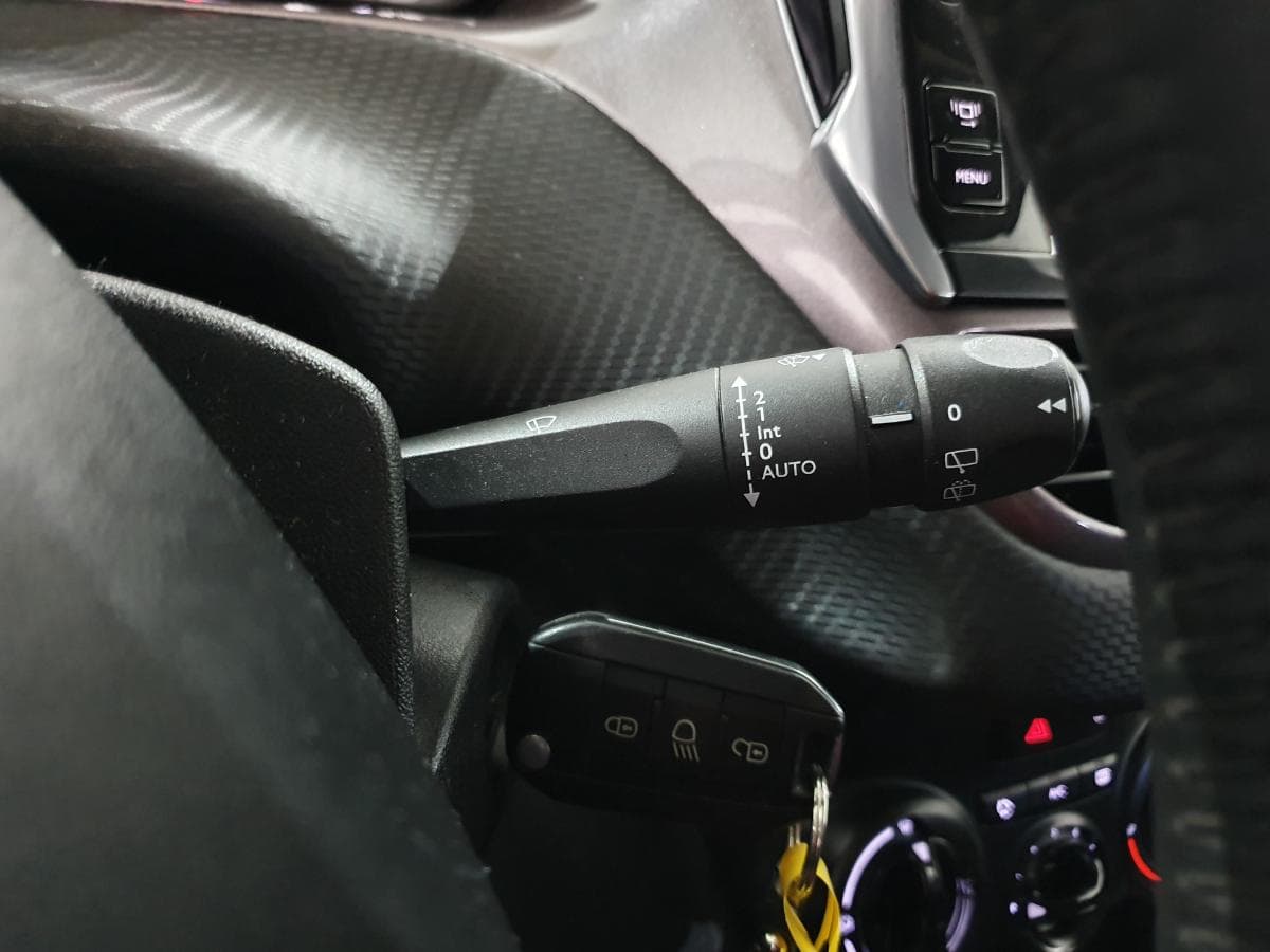 Peugeot 2008 1.4 HDI · ANO 2014 — imagen 35