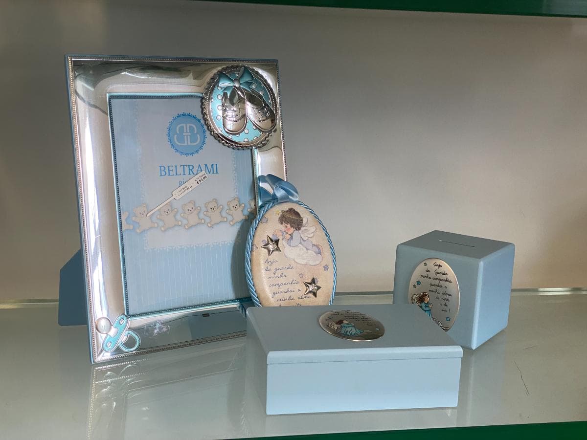 Caixa de bebé + Mealheiro + Moldura de Bebé + Medalha de Berço — imagen 7