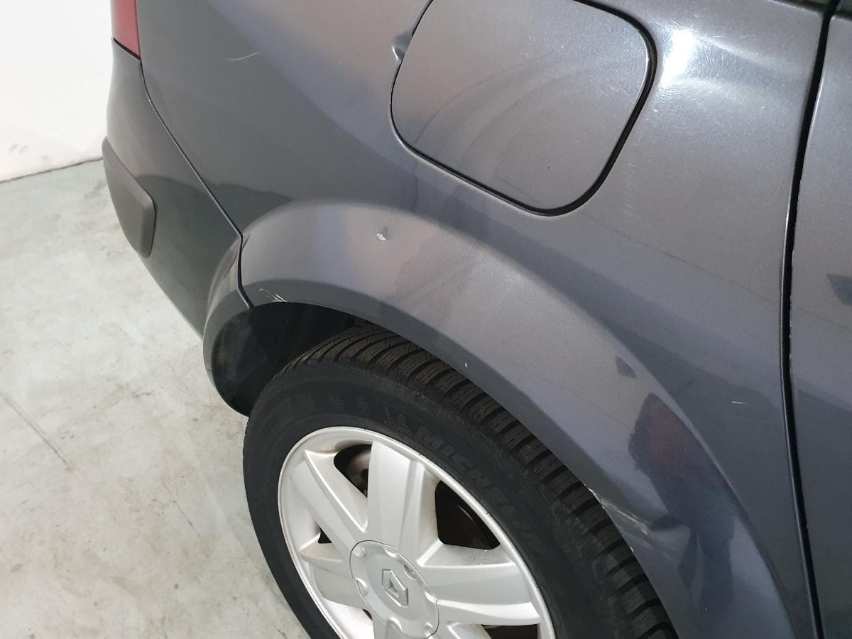 Renault Mégane 1.5 DCI · Ano 2005 — imagen 11