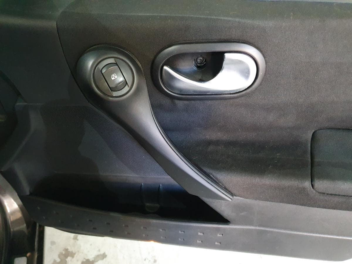Renault Mégane 1.5 DCI · Ano 2005 — imagen 24