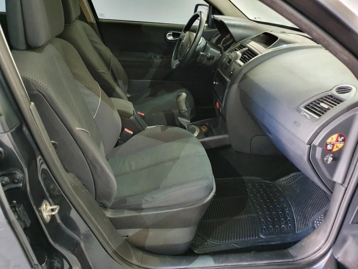 Renault Mégane 1.5 DCI · Ano 2005 — imagen 26