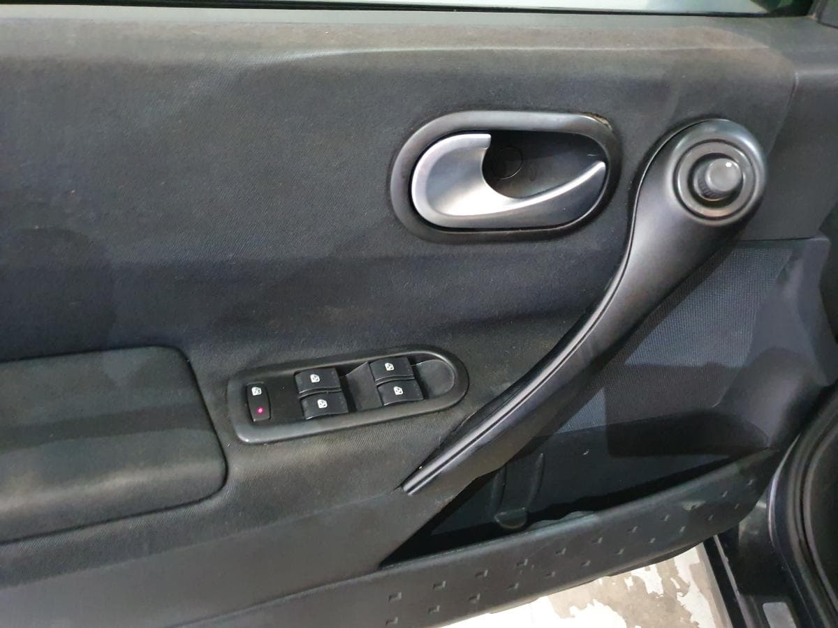 Renault Mégane 1.5 DCI · Ano 2005 — imagen 32