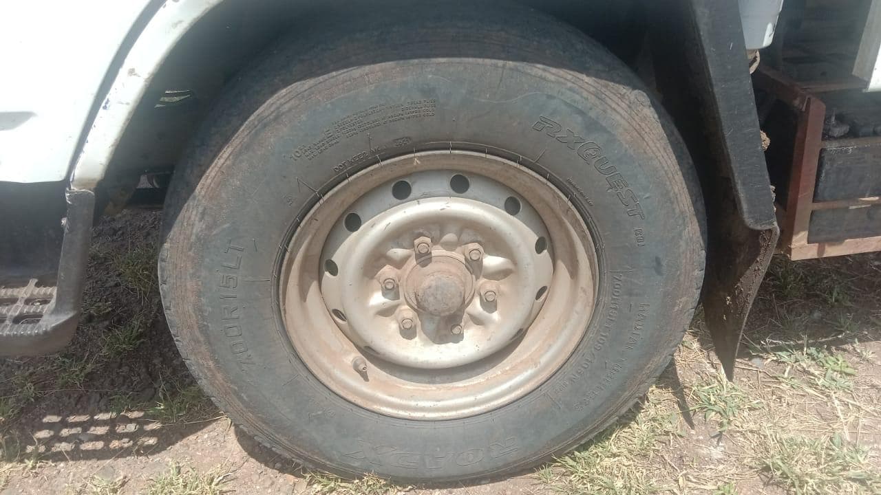 Camioneta Toyota Dyna · — imagen 4