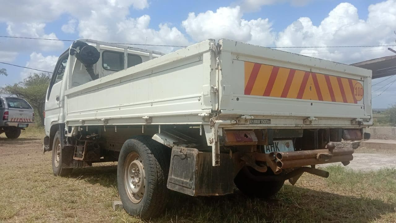 Camioneta Toyota Dyna · — imagen 6