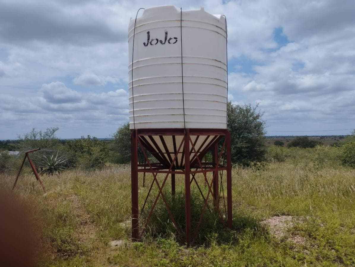 Tanque de água, · — imagem 1