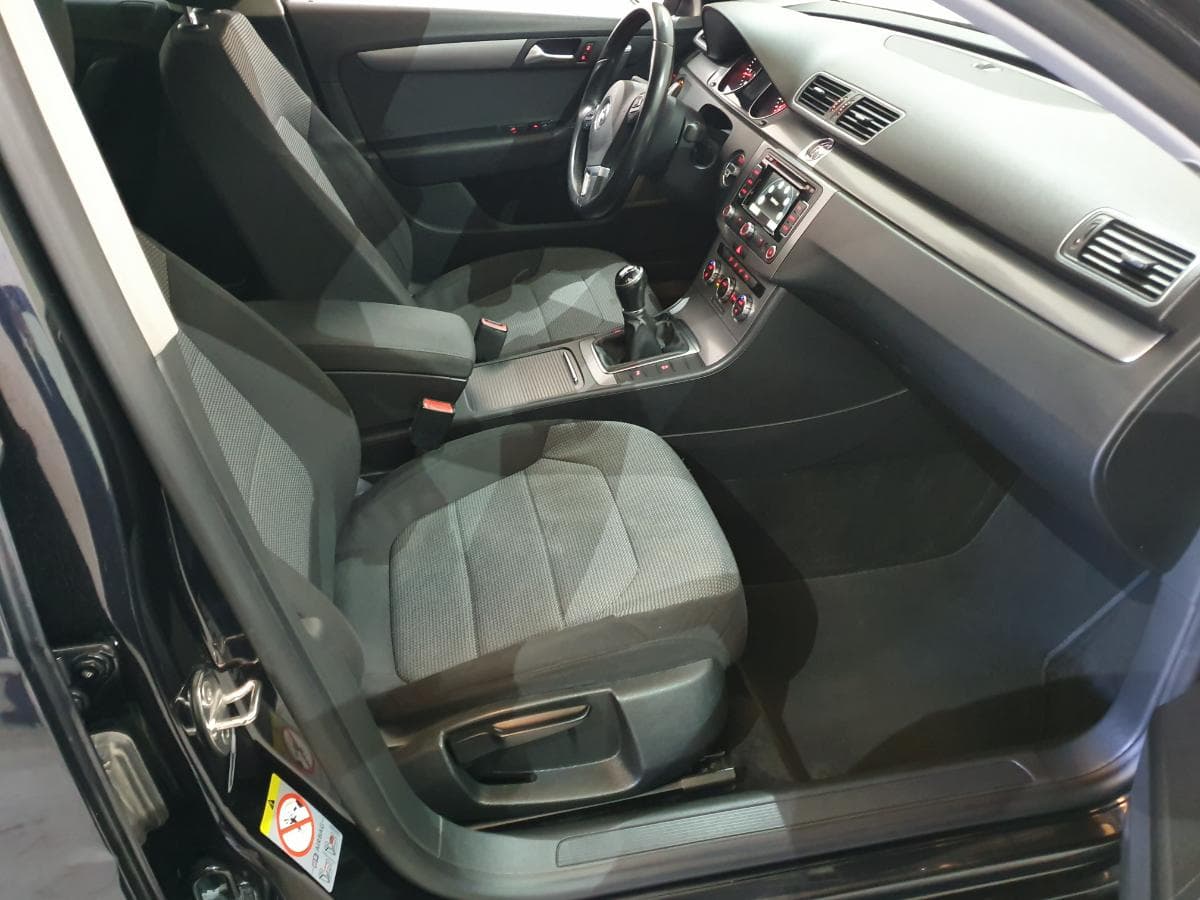 Volkswagen Passat 1.6 TDI · Ano 2012 — imagen 28