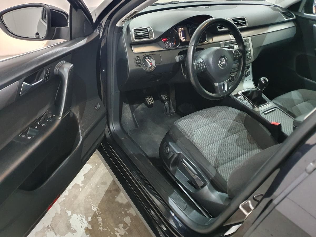 Volkswagen Passat 1.6 TDI · Ano 2012 — imagen 22