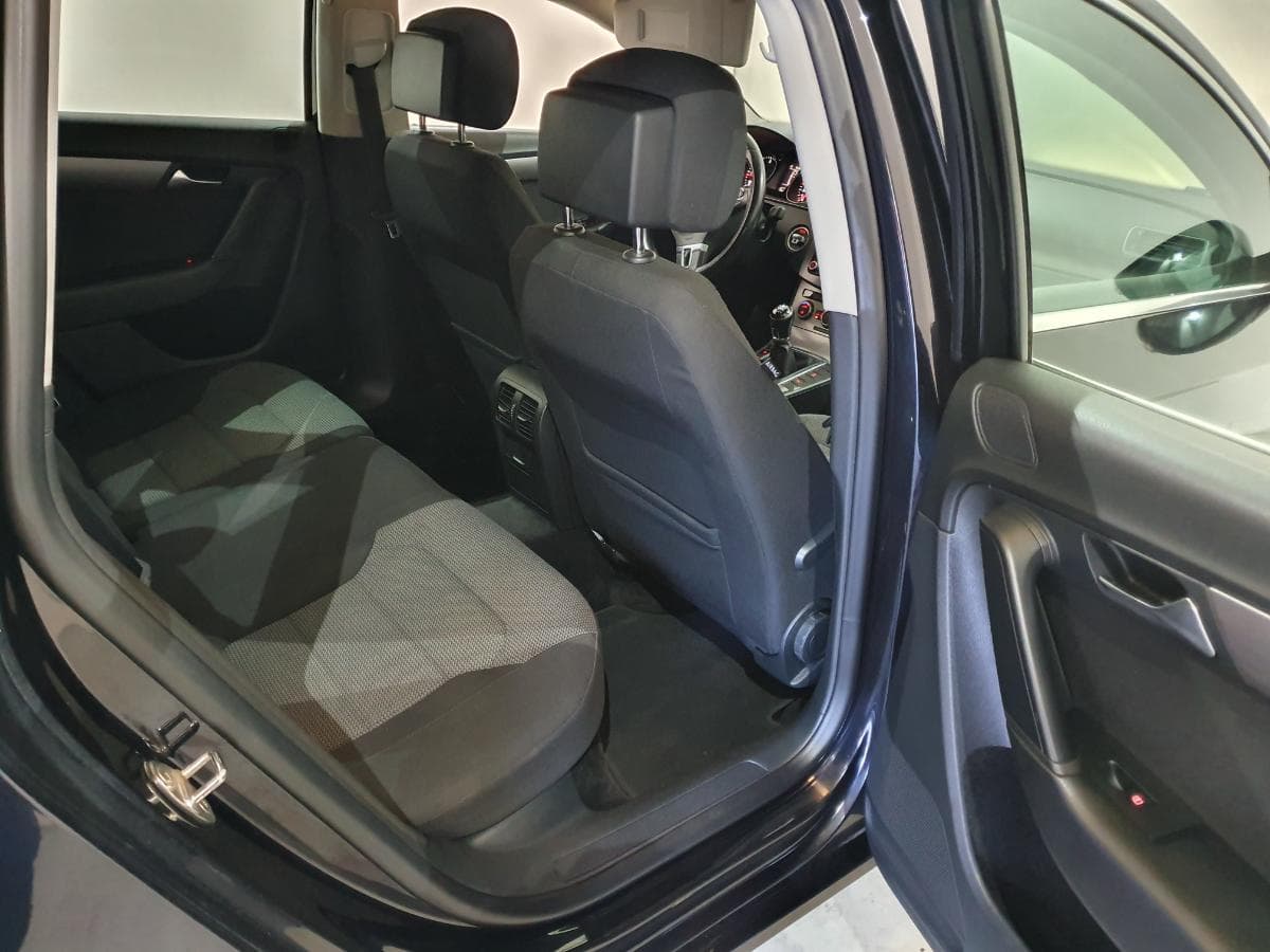 Volkswagen Passat 1.6 TDI · Ano 2012 — imagen 31