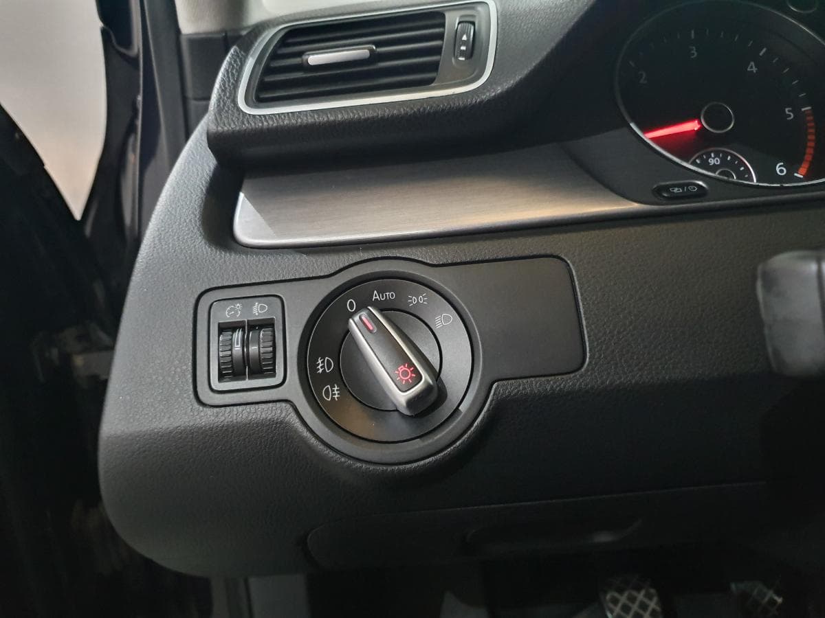 Volkswagen Passat 1.6 TDI · Ano 2012 — imagen 34