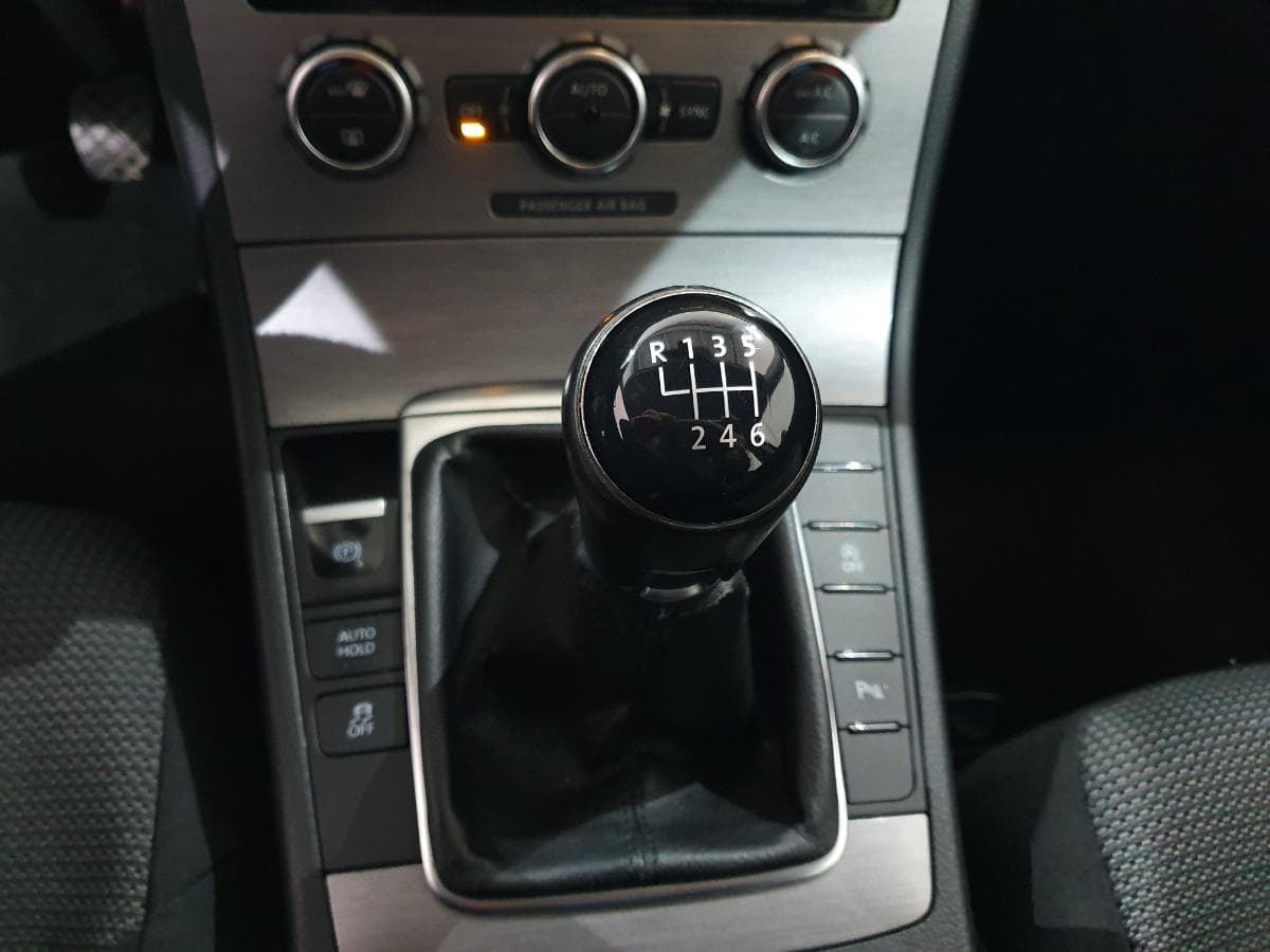 Volkswagen Passat 1.6 TDI · Ano 2012 — imagen 36