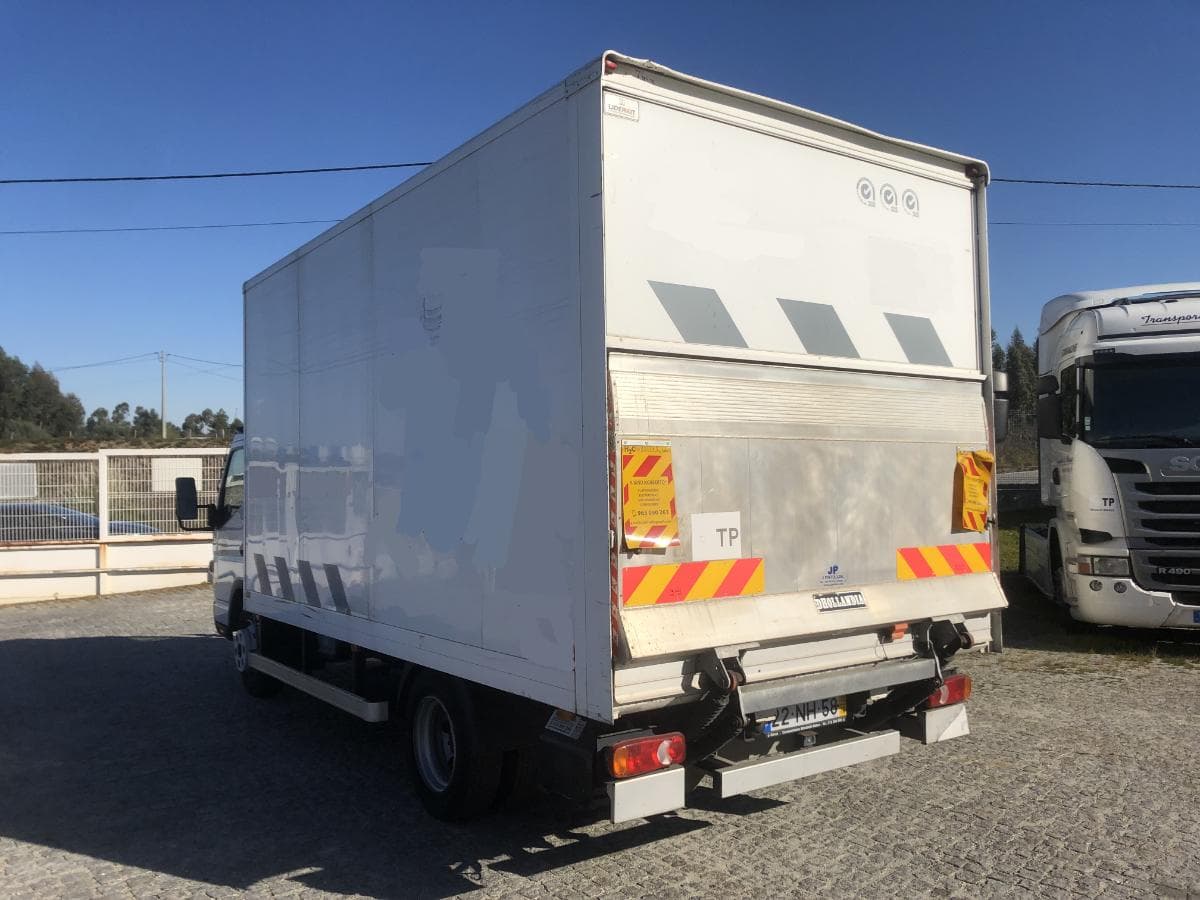 Mitsubishi Canter 7C18 com Plataforma Elevatória · Ano 2012 — imagem 4