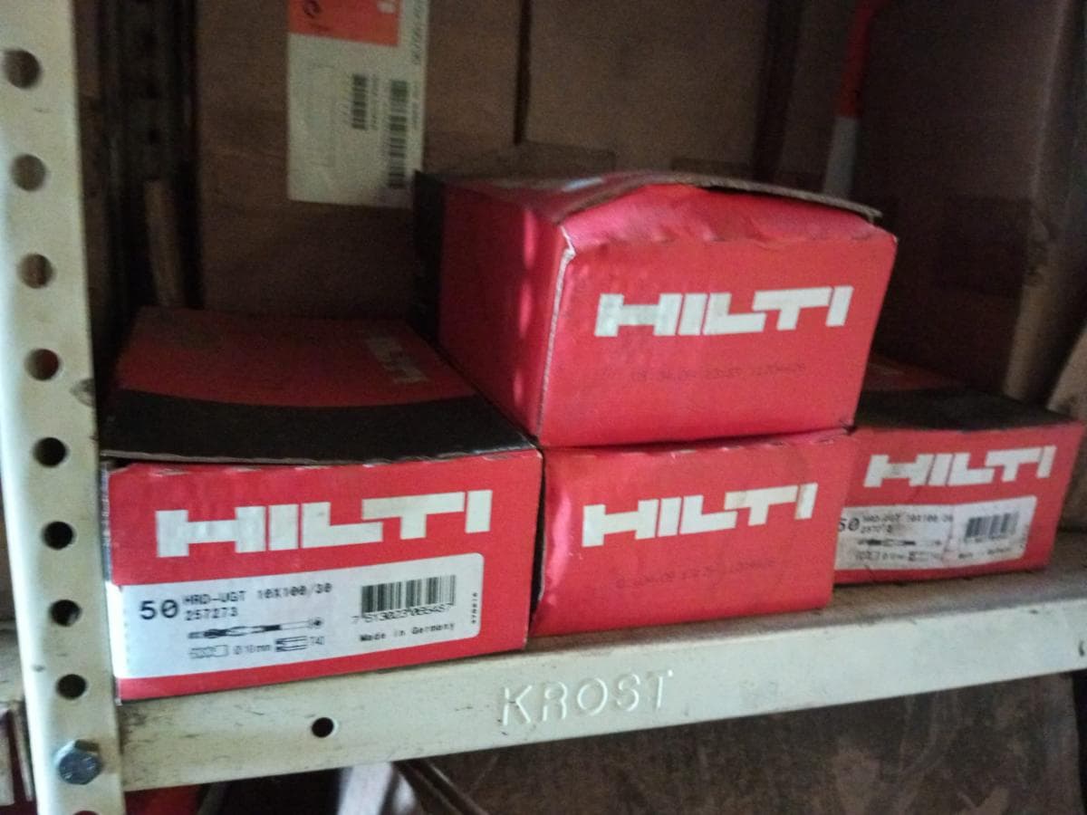 Caixas Hilt